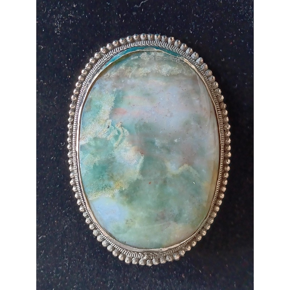 AGATE STATEMENT PENDANT